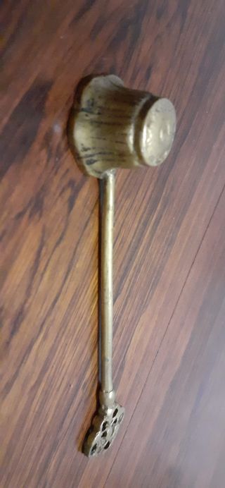 Bronce apagavelas inglés antiguo victoriano.