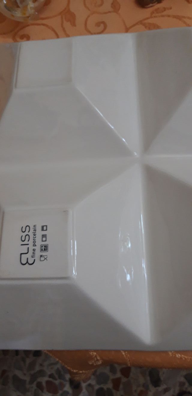 Antipastiera con 4 divisori