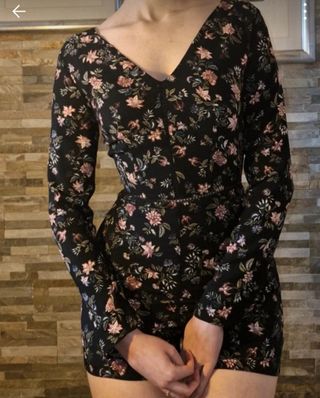 Mono corto de Flores