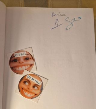 Libro "Aurond the Corner"