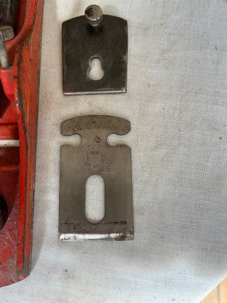 Cepillo metálico de carpintero URKO