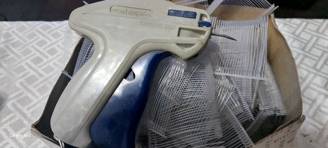 Pinzatrice per etichette 