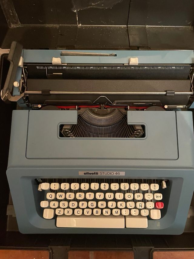 Maquina de escribir Olivetti Studio 46