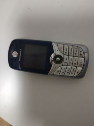 Móvil Motorola sin cargador 