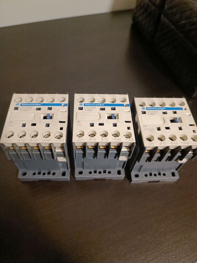 Contactor Telemecanique LP1K0910BD