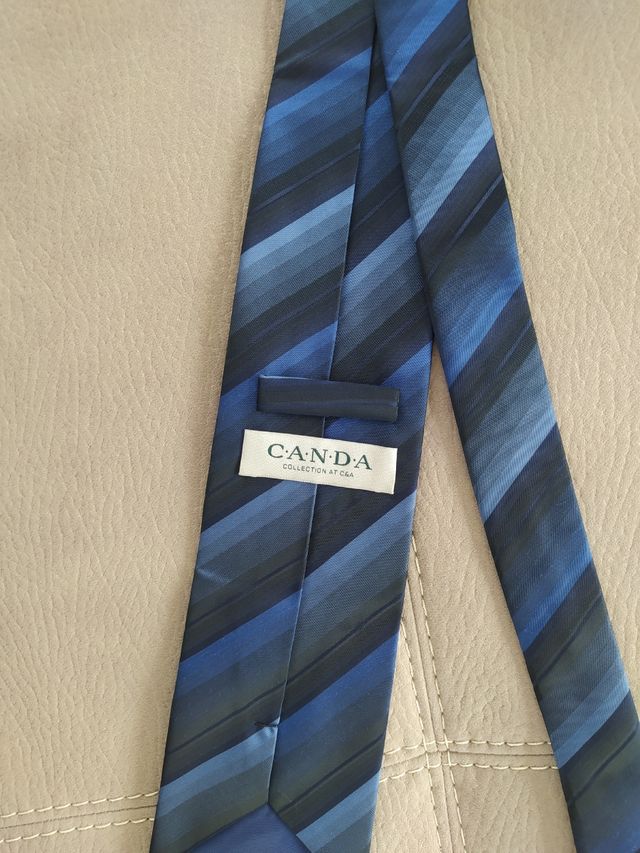Cravatta Canda