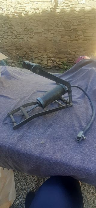 INFLADOR ,bomba antigua de aire