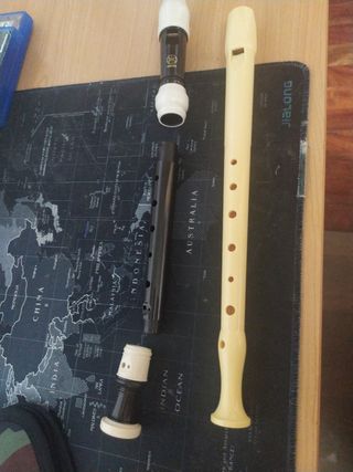 2 flautas dulces y funda