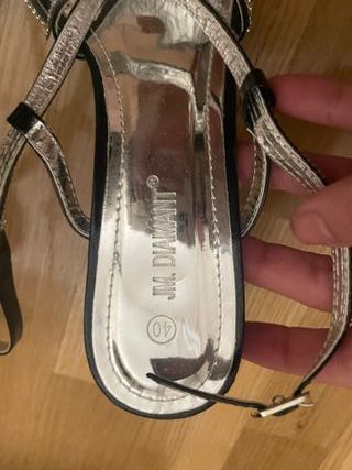 Sandalias Plateadas para Bodas y Eventos