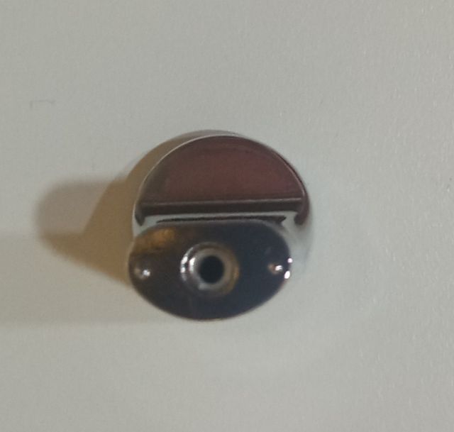 10- Tiradores con brillante.