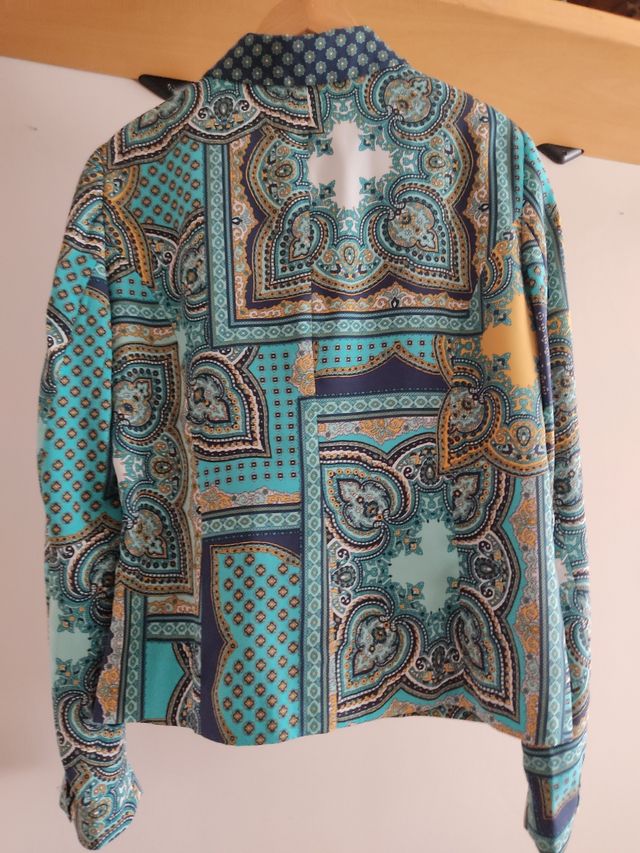 Blazer estampada mujer