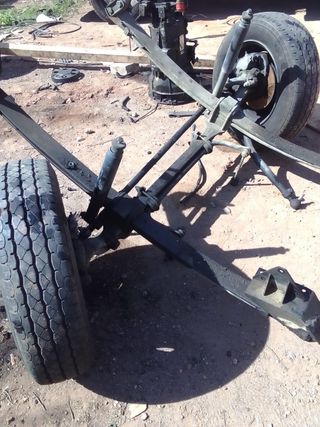 Eje completo  trasero nissan cabstar(sin ruedas)