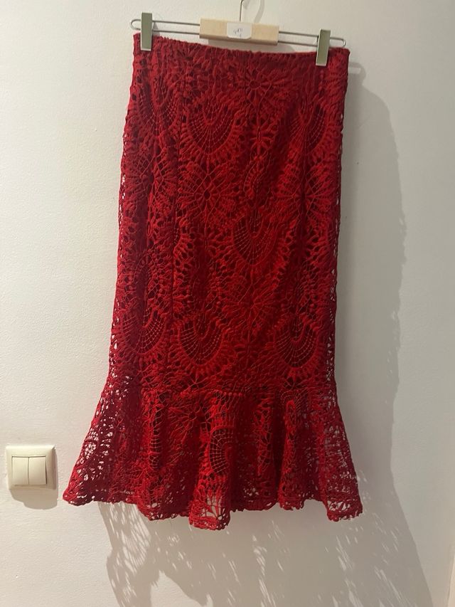 Falda Roja de encajes