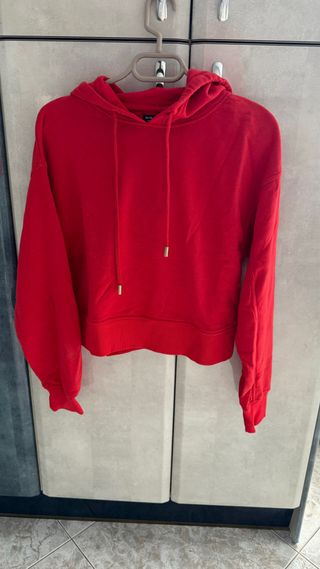 Sudadera corta roja, Bershka S