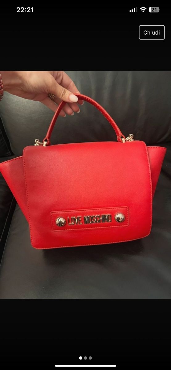 Borsa moschino  in pelle rossa 