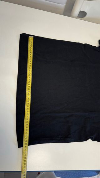 Camiseta negra, manga corta, Pull and Bear