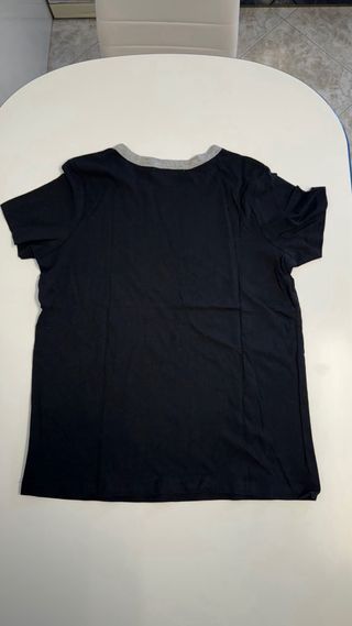 Camiseta negra, manga corta, Pull and Bear
