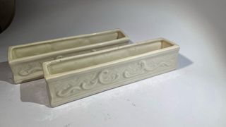 Due centrotavola in ceramica bianca, Antonio Zen