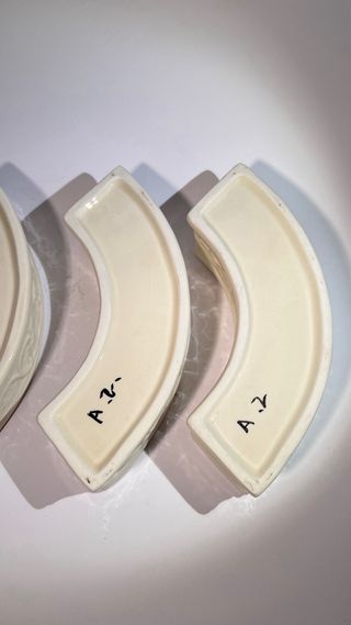 Set centrotavola in ceramica ricurvi, Antonio Zen