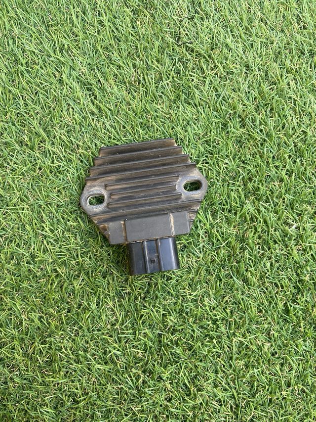 Regulador de tension honda trx 450 er OEM