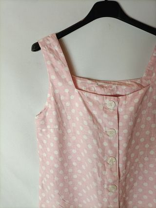 Blusa de lino con lunares estilo vintage