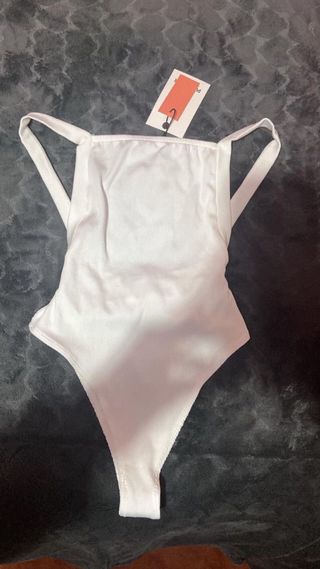 Body blanco tirantes espalda abierta