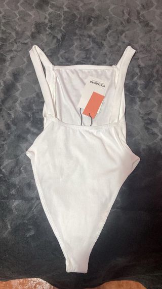 Body blanco tirantes espalda abierta