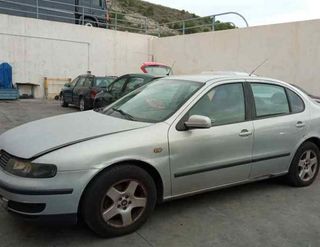 Faro izquierdo seat 1m1941015 toledo (1m2) 379542