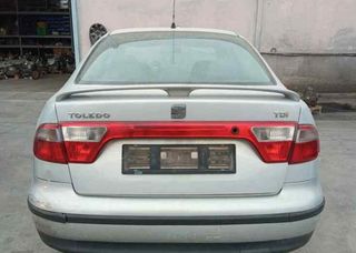 Faro izquierdo seat 1m1941015 toledo (1m2) 379542