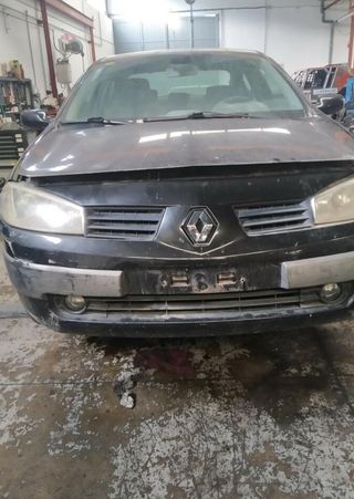 Faro der renault megane ii berlina emotion 438102