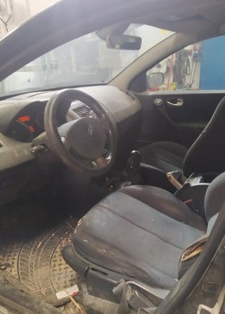 Faro izquierdo renault megane ii berlina 5p 438103