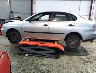 Seat faro izquierdo cordoba berlina (6l2) 220451