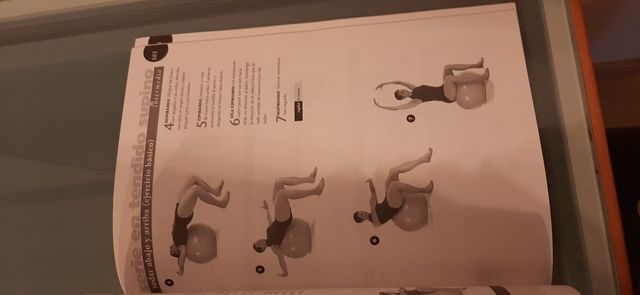 LIBRO PILATES CON BALÓN