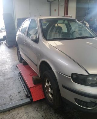 Seat 443980 faro izquierdo leon (1m1) signo