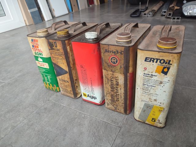 Latas de aceite 