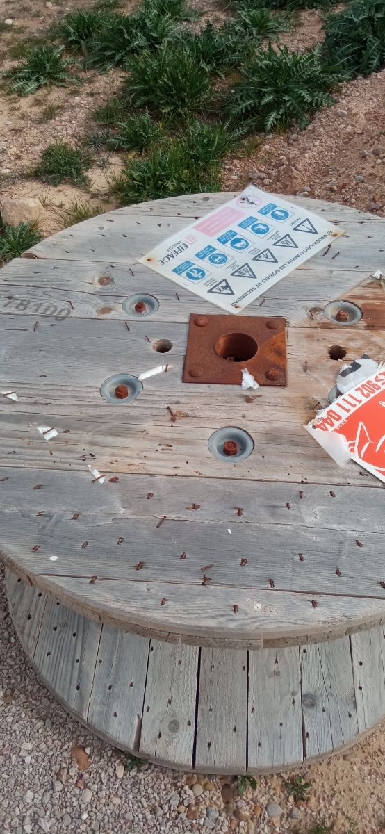 rollo bobina madera ( te lo cambio por algo )