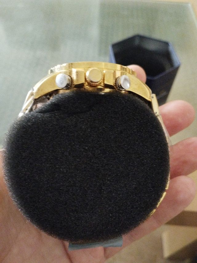 Reloj analógico digital