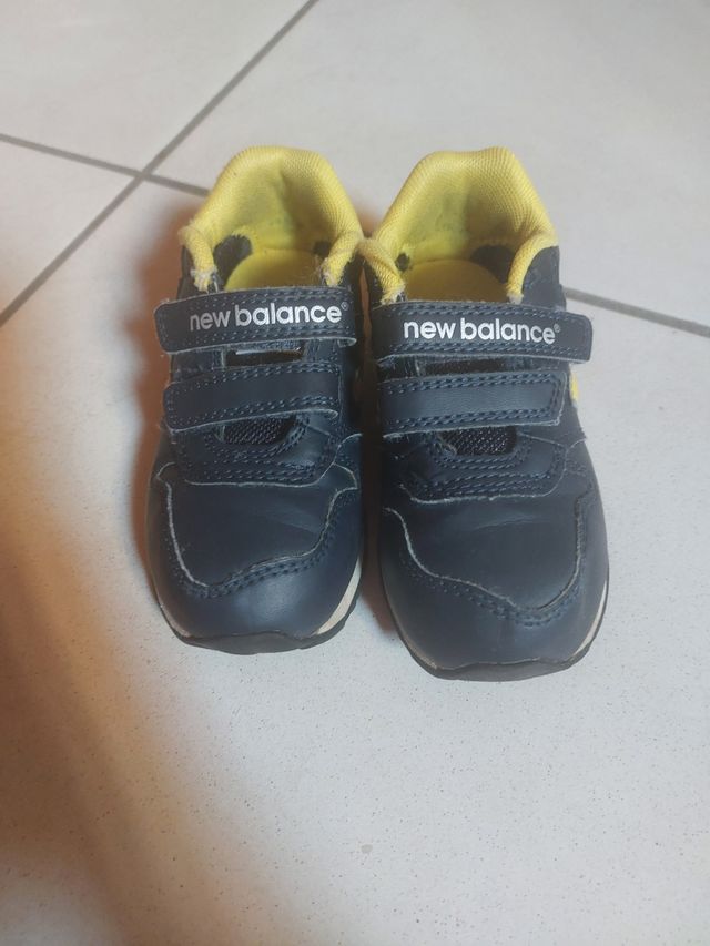 Scarpe bambino new Balance n. 25