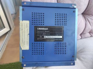 Altavoces y amplificador coche