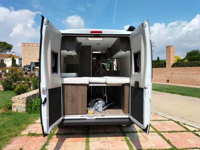 Camper Benivan 161 ES camas gemelas 6 mt