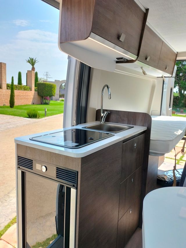 Camper Benivan 161 ES camas gemelas 6 mt
