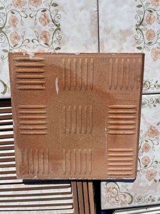 Lote de 75 azulejos antiguos