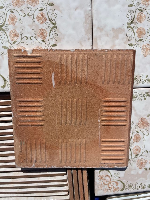 Lote de 75 azulejos antiguos