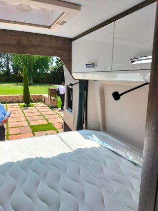 Camper Benivan 144 Plus cama trasera doble