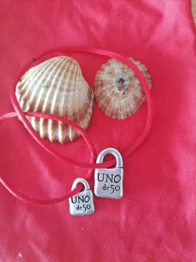 Pulseras candado Uno de 50
