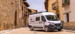 Camper Benivan 120 ES 2 camas dobles 4 plazas