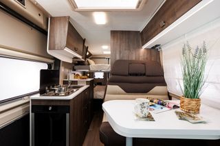 Camper Benivan 120 ES 2 camas dobles 4 plazas