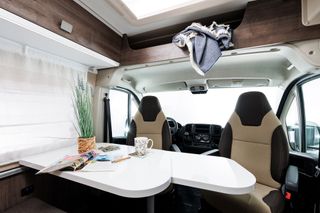 Camper Benivan 120 ES 2 camas dobles 4 plazas