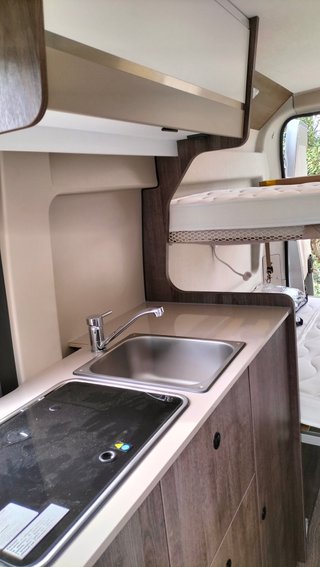 Camper Benivan 120 UP 2 camas dobles 4 plazas