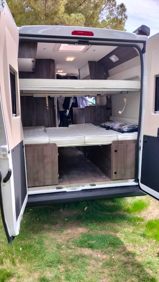 Camper Benivan 120 UP 2 camas dobles 4 plazas